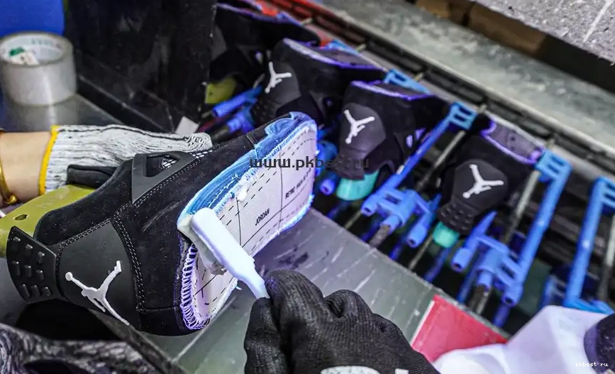 Retro READY God 4 TO White MATERIALS Thunder PK Jordan SHIP RETAIL 0501